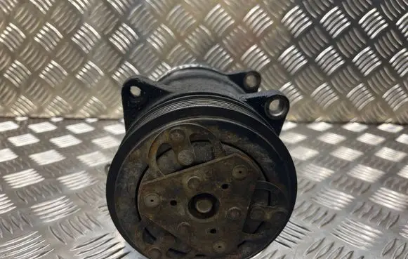 Volvo S70 V70 V70 XC Air conditioning (A/C) compressor (pump)