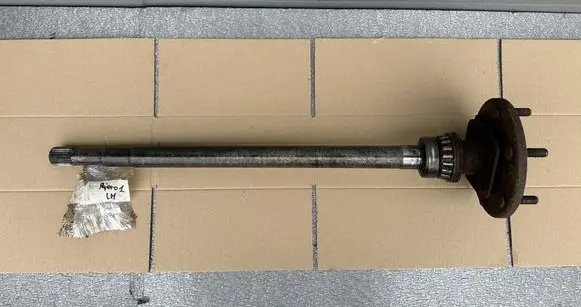 Mitsubishi Pajero Rear driveshaft MB393852