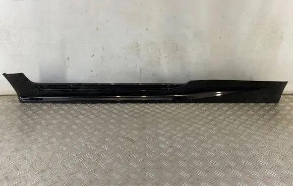 Toyota Yaris XP210 Sill 7586052070