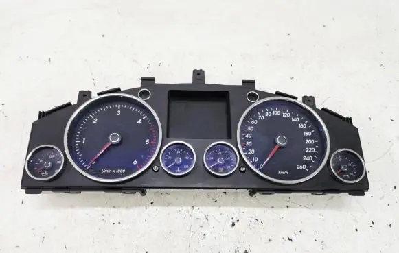 Volkswagen Touareg I Speedometer (instrument cluster) 7L6920881A 350296 8263655014