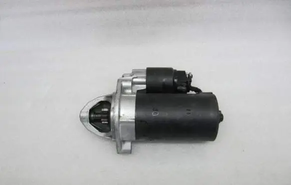 Mercedes-Benz Vito Viano W447 Starter motor A1005821753
