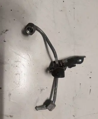 Opel Astra H Fuel injector supply line/pipe 