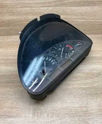 BMW 5 E39 Speedometer (instrument cluster) 8375675 110008735