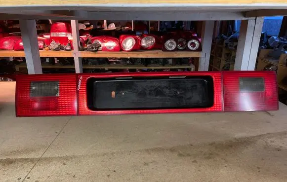 Volkswagen Sharan Tailgate rear/tail lights 7M3945255