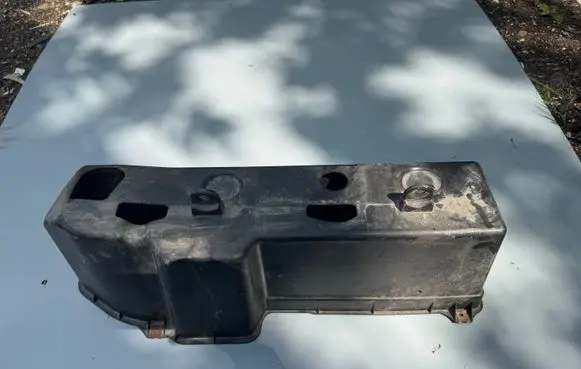 Audi e-tron Pneumatic air compressor holding bracket 4KE616114D 15767V3