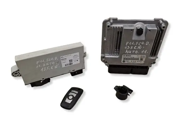 BMW 5 F10 F11 Engine ECU kit and lock set 8518477