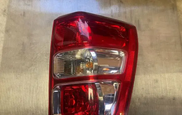Suzuki Grand Vitara II Rear/tail lights 22059079