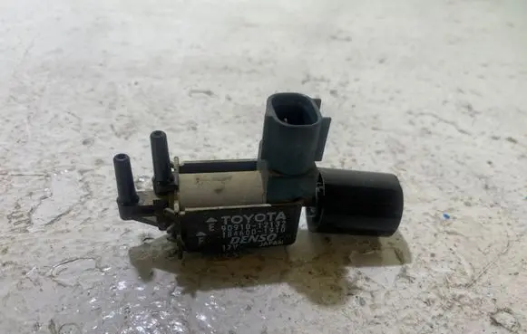 Toyota Avensis T250 Turbo solenoid valve 9091012132 1846001910