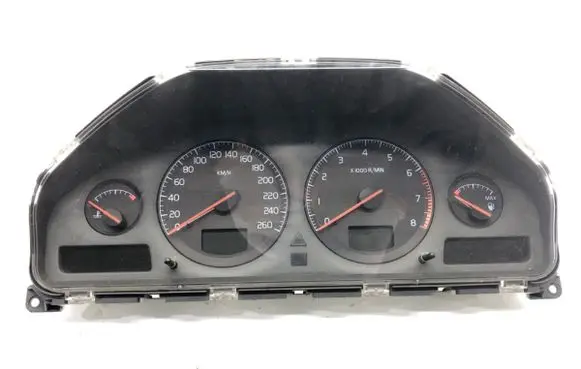 Speedometer (instrument cluster)