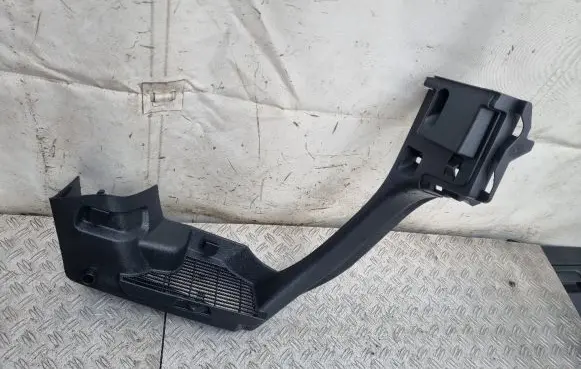 Volkswagen Golf VII Other trunk/boot trim element 5G6867761C 5G6867761B M7300