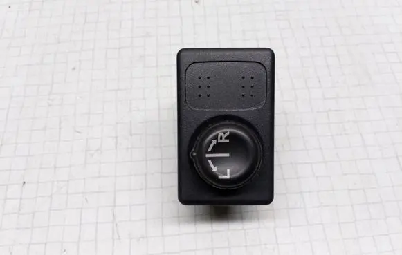 Nissan Maxima Wing mirror switch