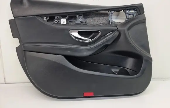 Mercedes-Benz C W205 Front door card panel trim