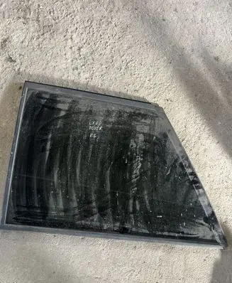 Land Rover Range Rover L322 Rear side window