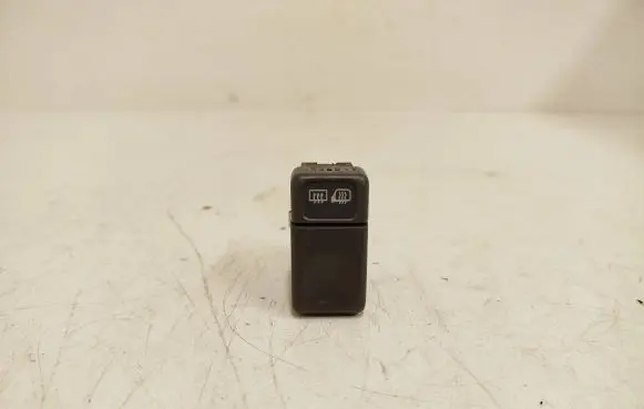 Volvo S70 V70 V70 XC Windscreen/window heater switch 9162952 97W13K