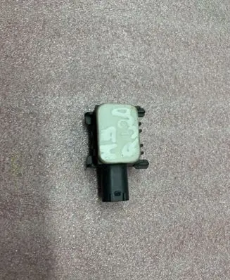 Mercedes-Benz R W251 Airbag deployment crash/impact sensor 0038202826