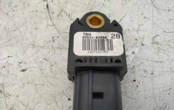 Toyota Auris 150 Airbag deployment crash/impact sensor 89831-02080
