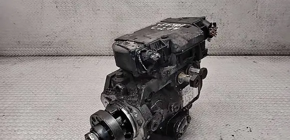 Opel Vectra C Fuel injection high pressure pump 0470504214