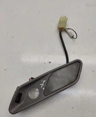 BMW 7 E32 Rear seat light 8350497 1340L 63318350497