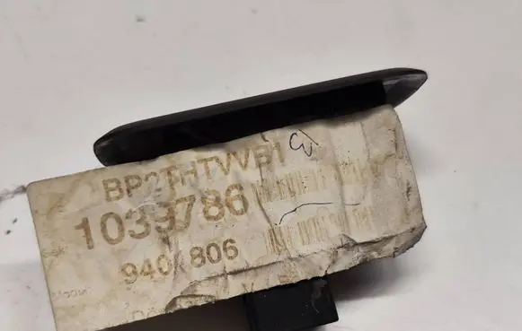 Volvo XC90 Electric window control switch 1039786 9409806