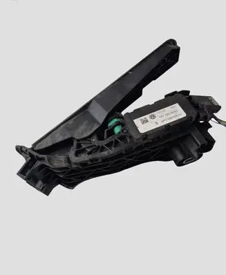Volkswagen PASSAT B6 Accelerator throttle pedal 1K1723503L 6PV00860001