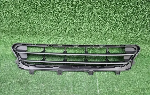 Mini Cooper Countryman F60 Front bumper lower grill 9477040