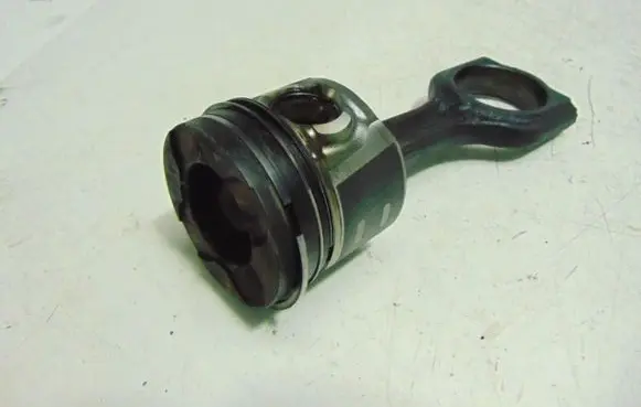 Peugeot 308 Piston 