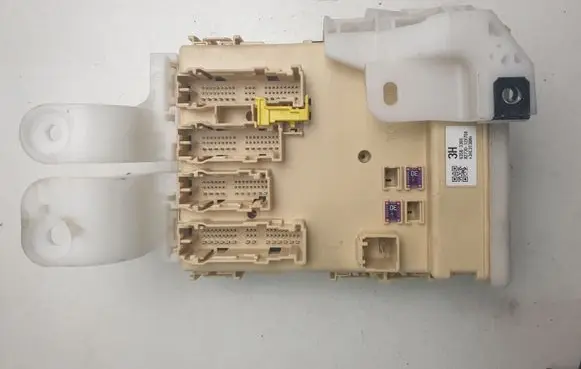 Toyota Corolla E160 E170 Other control units/modules 89221