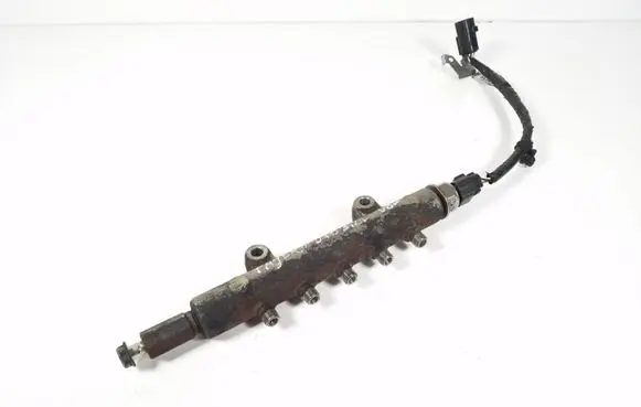 Mitsubishi Pajero Fuel main line pipe