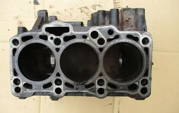 Volkswagen Polo Engine block 045103021N