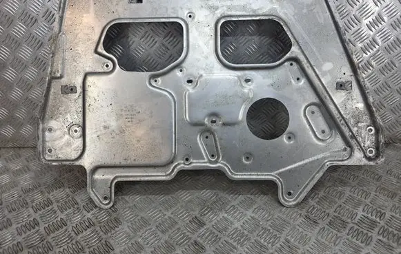 Porsche Panamera (970) Engine splash shield/under tray 970341111
