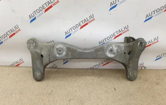 BMW 3 E92 E93 Gearbox mounting bracket 6771064 22316771064