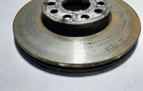 Volkswagen Golf VII Front brake disc