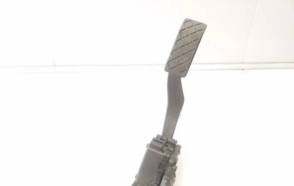 Volkswagen Transporter - Caravelle T6 Accelerator throttle pedal 7E1723503C