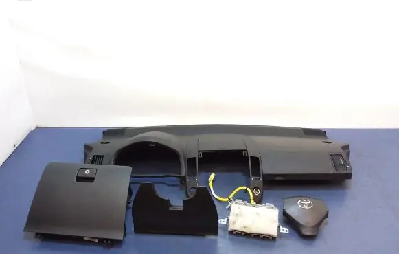 Toyota Corolla Verso E121 Dashboard