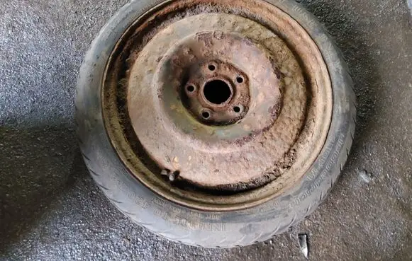 R17 spare wheel