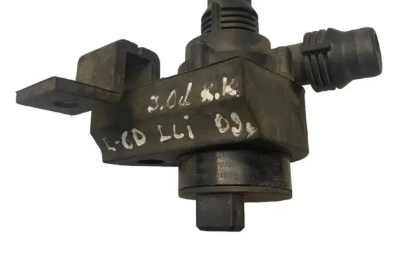 BMW 5 E60 E61 Electric auxiliary coolant/water pump 6917700 64216917700