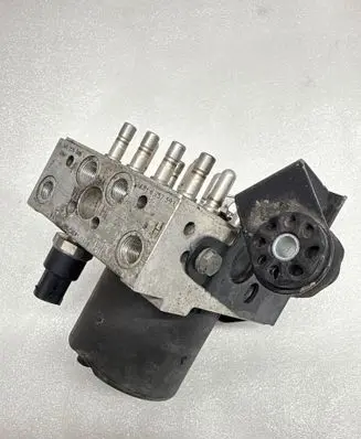 BMW 7 E38 ABS Pump 6757593 34516757593 0265225005