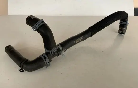 Audi Q7 4M Engine coolant pipe/hose 4M0819372BR 4M0122096F