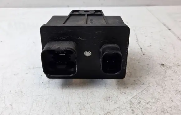 Fiat Doblo Glow plug pre-heat relay 55203394 0281003043