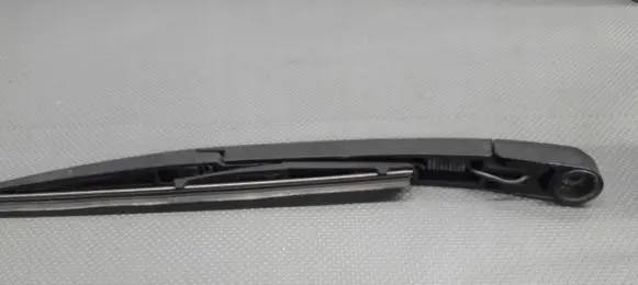 Toyota Corolla Verso E121 Rear wiper blade arm 