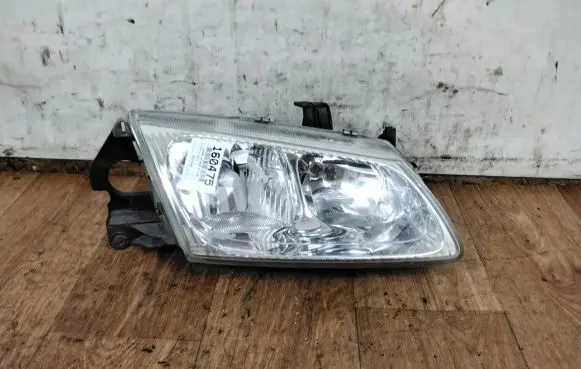 Nissan King Cab, Navara Headlight/headlamp