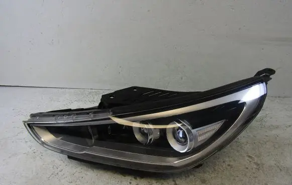 Hyundai i30 Headlight/headlamp 92101G4100