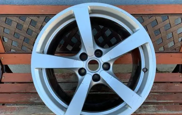 Porsche Macan (95B) R18 alloy rim 