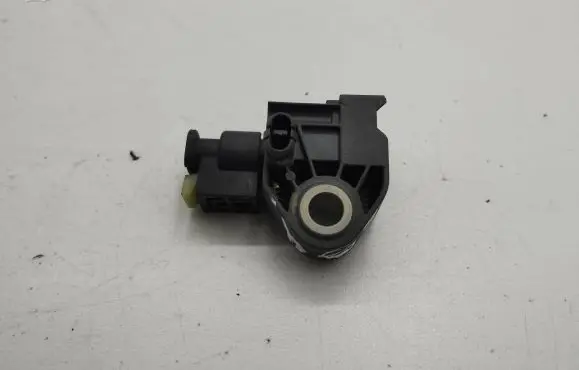Mercedes-Benz E W213 Airbag deployment crash/impact sensor A2139051300