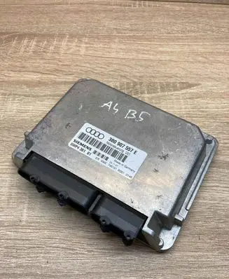 Audi A4 S4 B5 8D Engine control unit/module ECU 3B0907557E 5WP436101