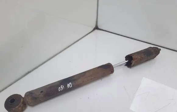 Suzuki Grand Vitara I Rear shock absorber/damper