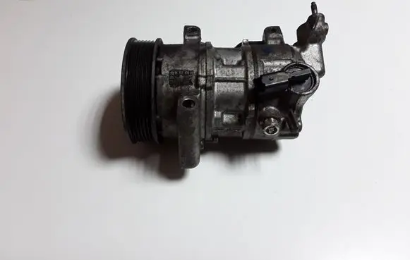 Peugeot 208 I Air conditioning (A/C) compressor (pump) 9672247080