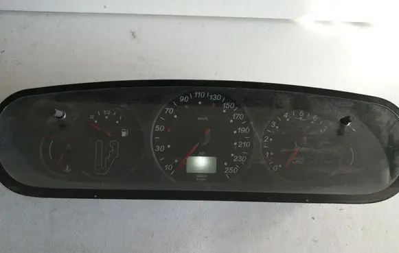 Citroen C5 Speedometer (instrument cluster) 9632895080