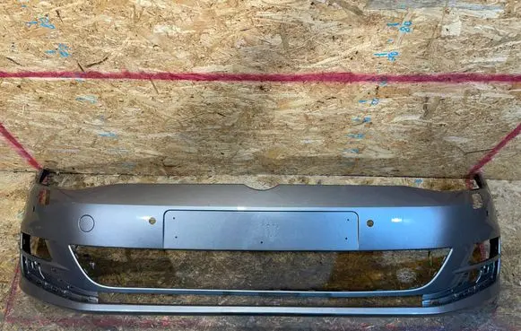 Volkswagen Golf VII Front bumper 5G0807221 S2510I020-Z