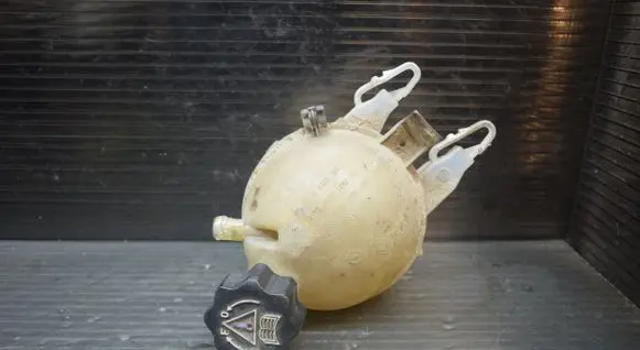 Citroen C3 Coolant expansion tank/reservoir 9652621280